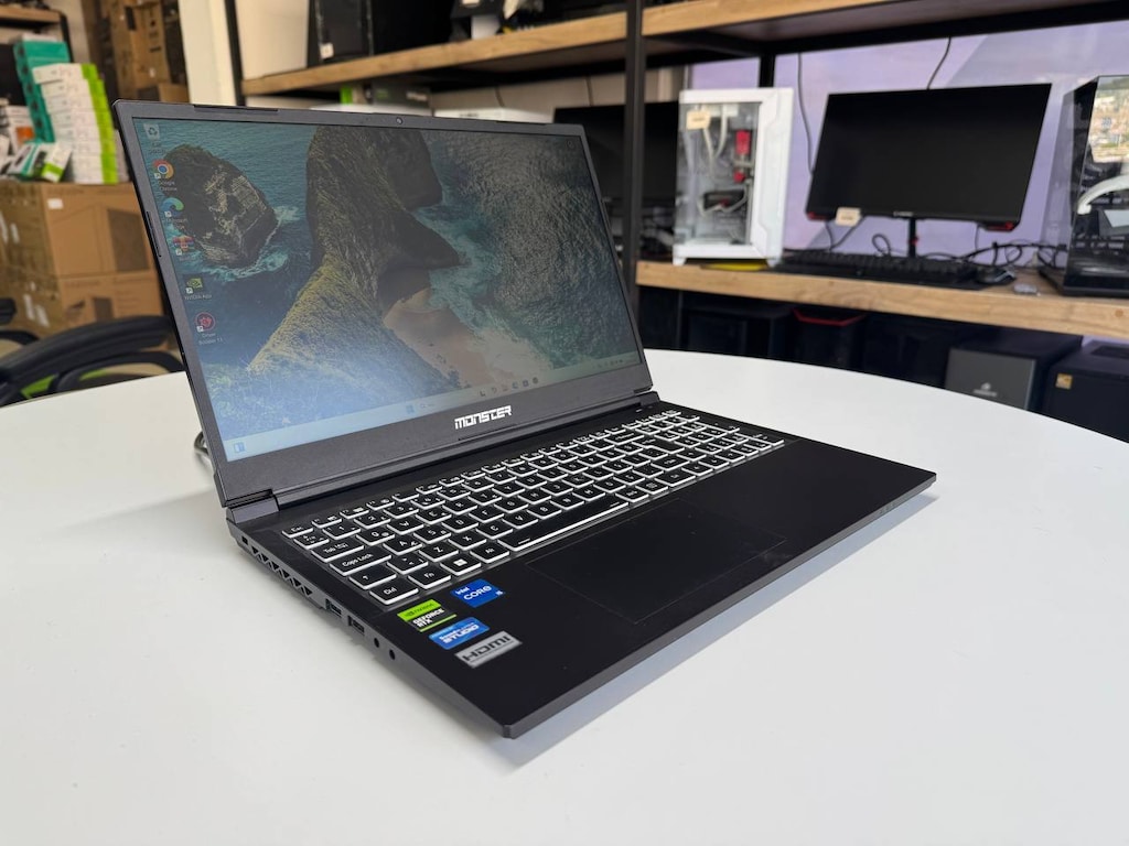 MONSTER LAPTOP *İ5 12450H *16GB RAM *512GB SSD *RTX 4060 6GB - 4