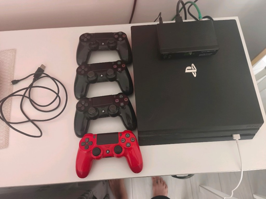 Temiz Kullanılmış PS4 Pro Dev Paket - 4