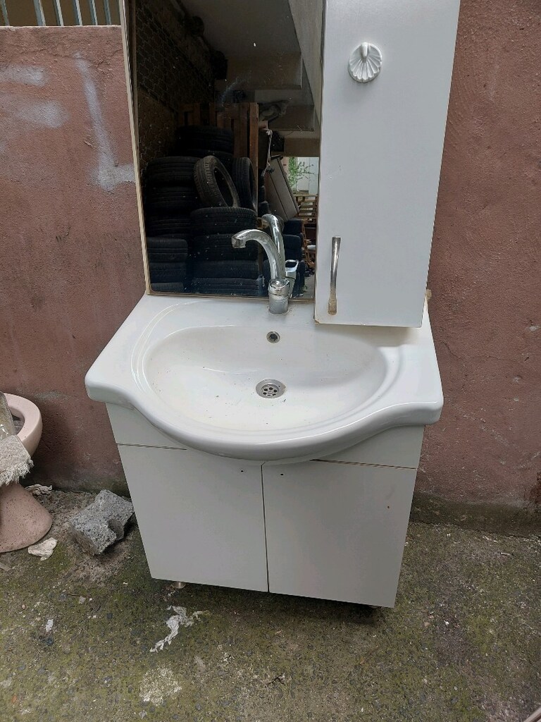 banyo dolabı 67x40x75 ölçülerinde yer güngören - 3