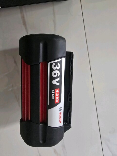4 Aylık Tertemiz - Bosch UniversalAquatak 36V-100 Akülü Yıkama