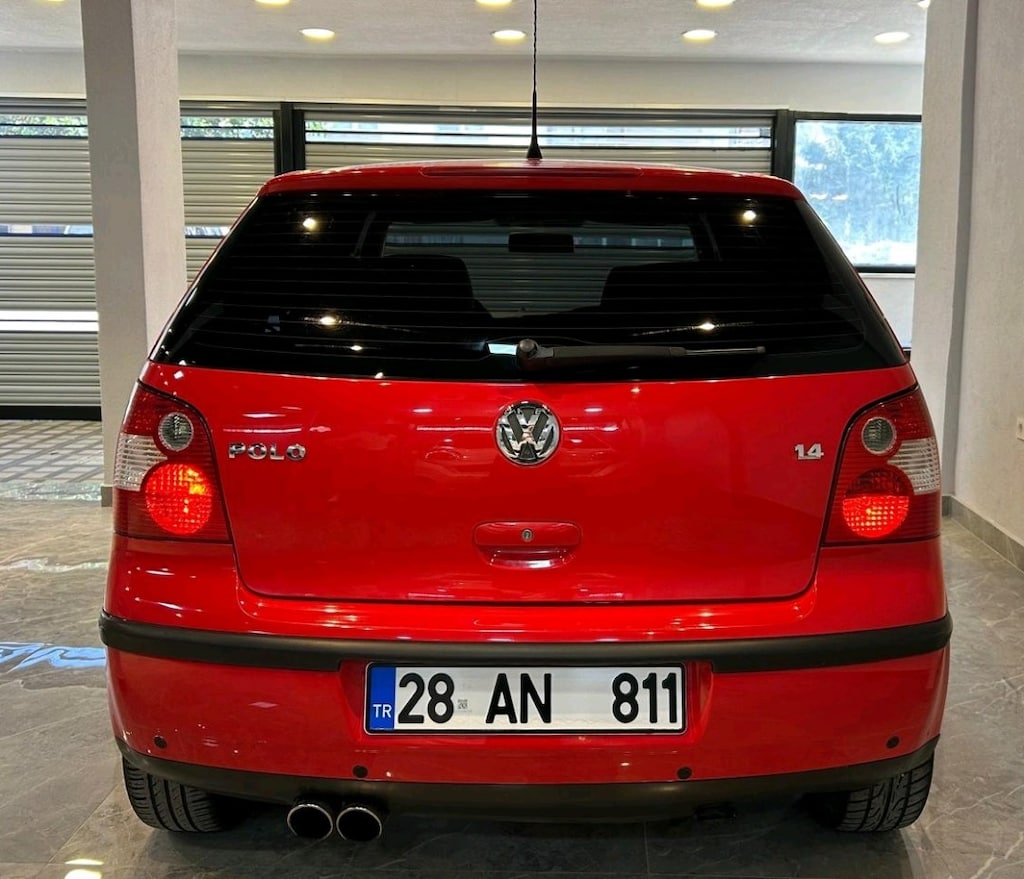 POLO 2005 md. HATASIZ saf benzinli 132.000 km. - 9