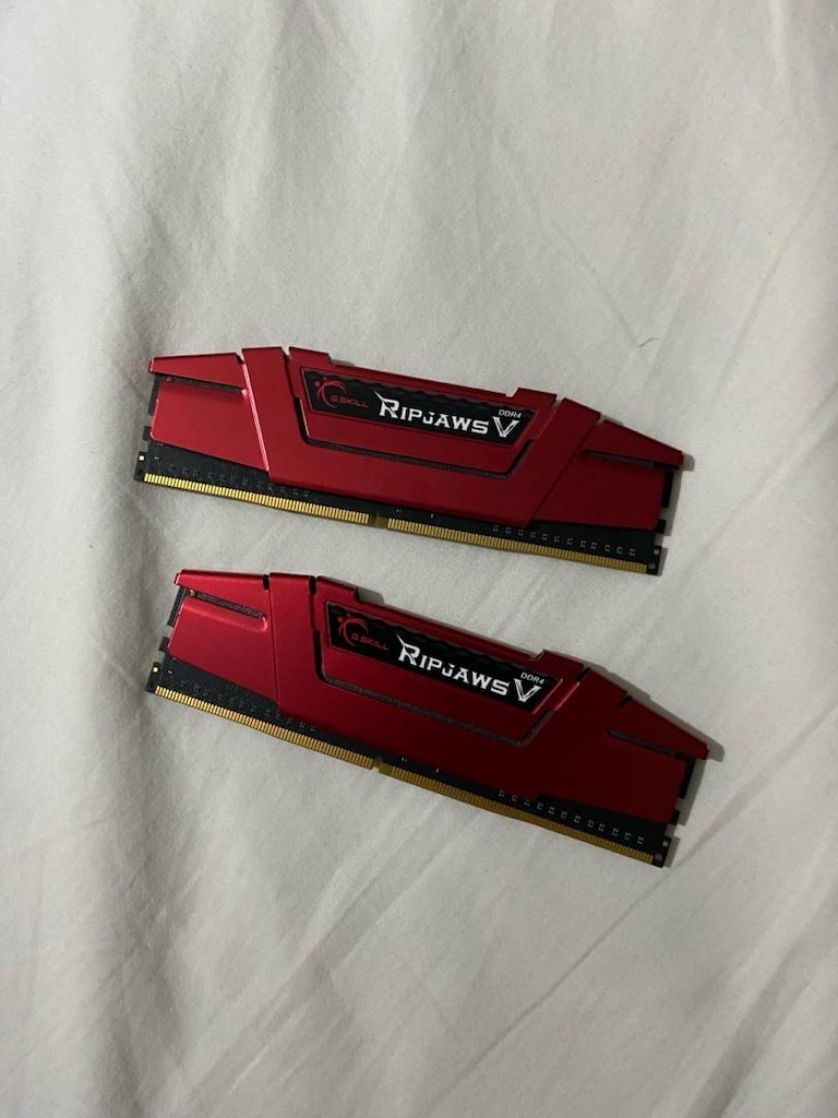 G-Skill RipJaws DDR4 3000Mhz 8Gx2 Ram