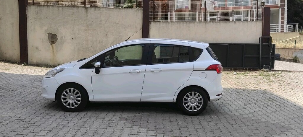 2015 model Düşük km Aile arabası - 7