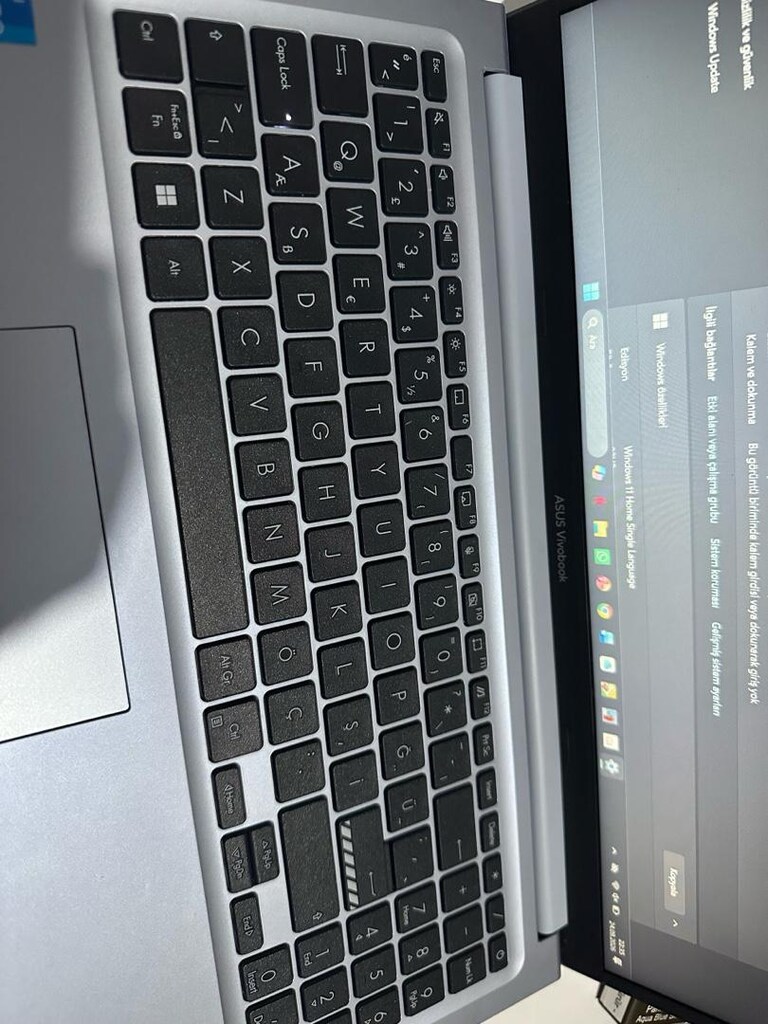 Asus Vivobook 15 (X1502ZA) - 3