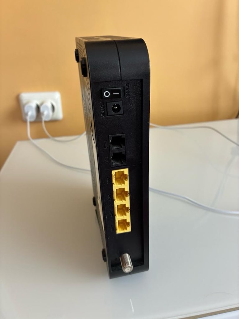Netmaster CBW-383ZN Kablosuz Modem - 4