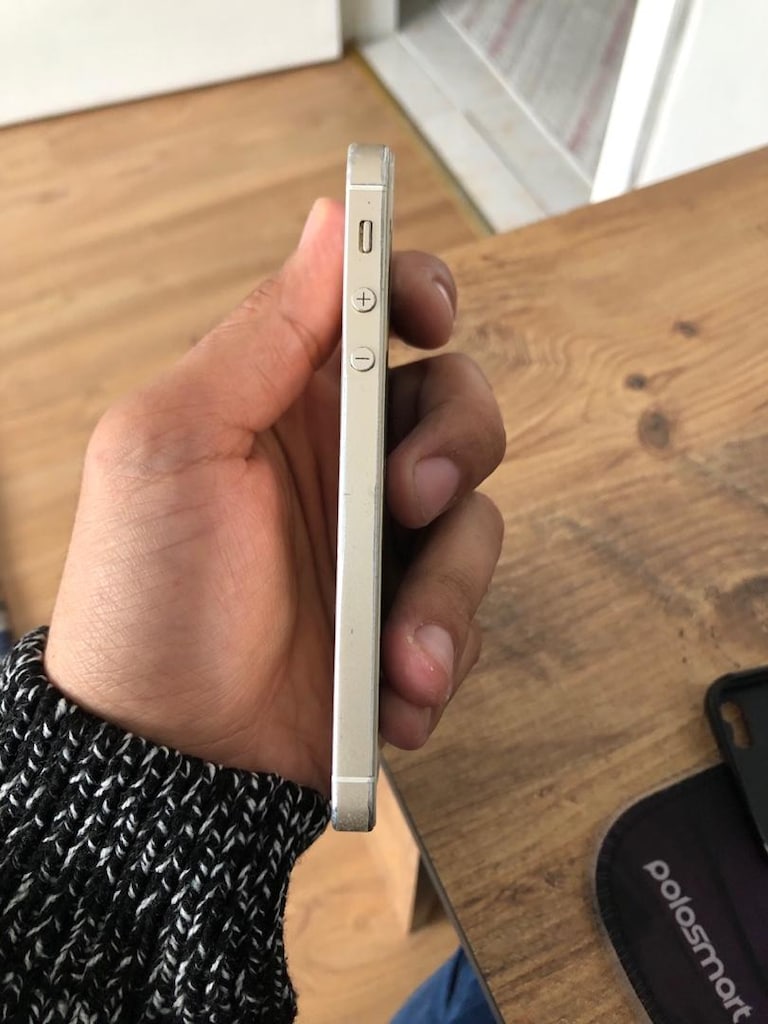 iphone se - 6