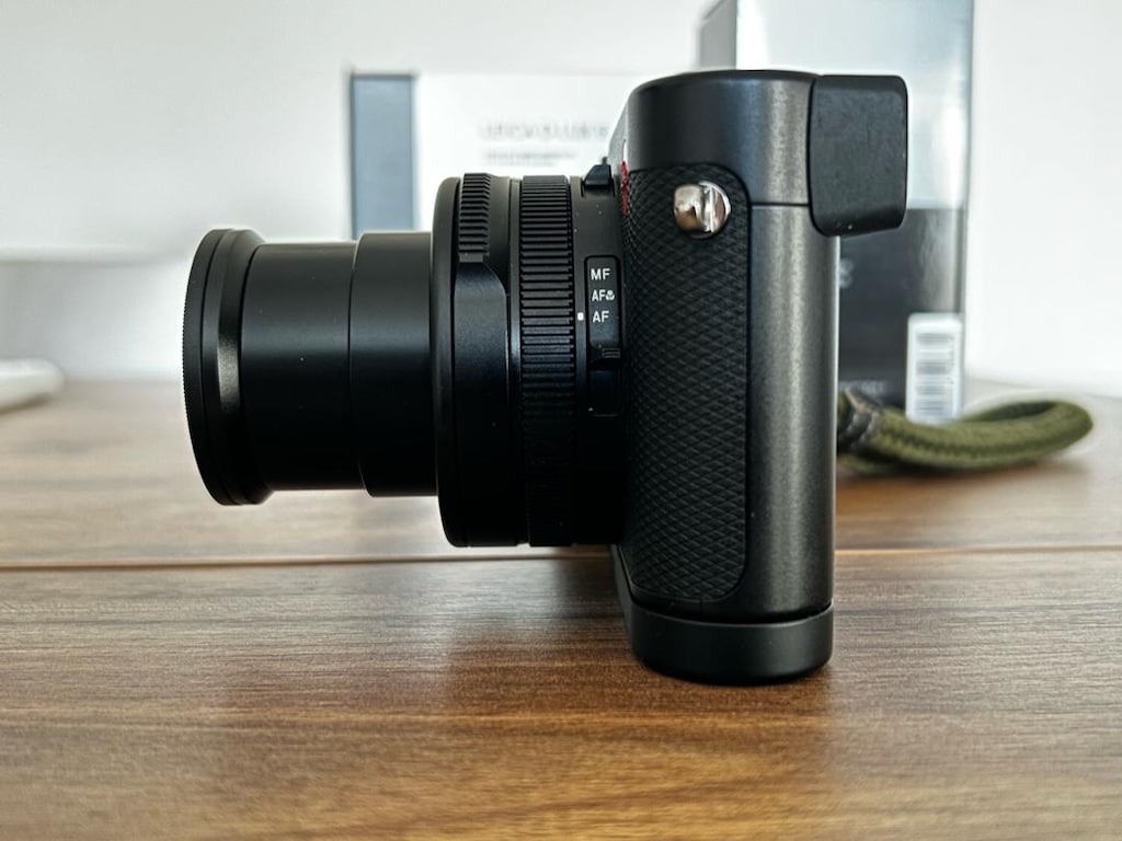 LEİCA D-LUX 8 - 5