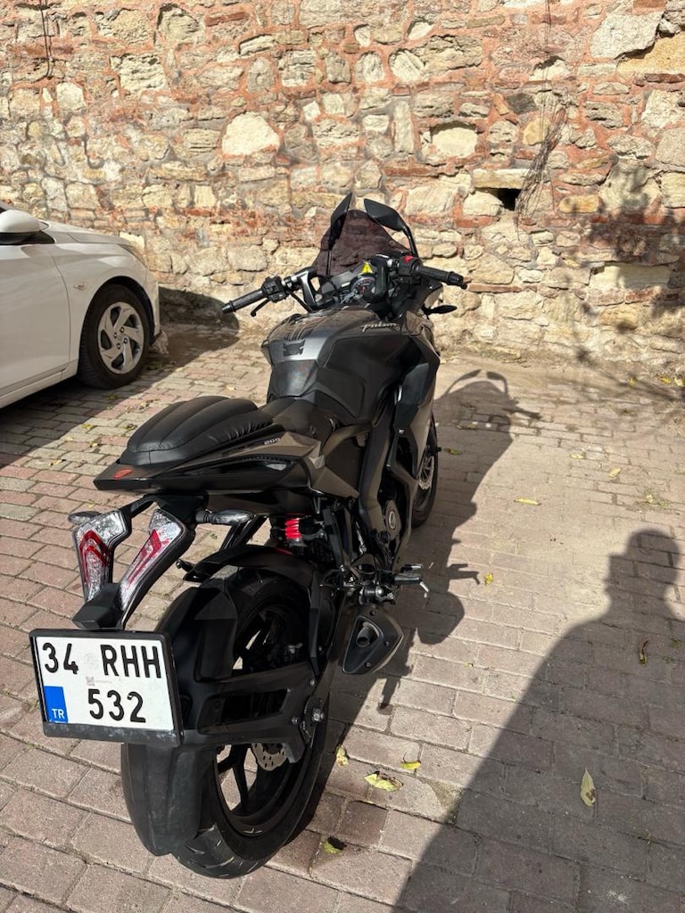 Kazasız BAJAJ RS200 2023 model Bakımlı Muayne Yeni - 9