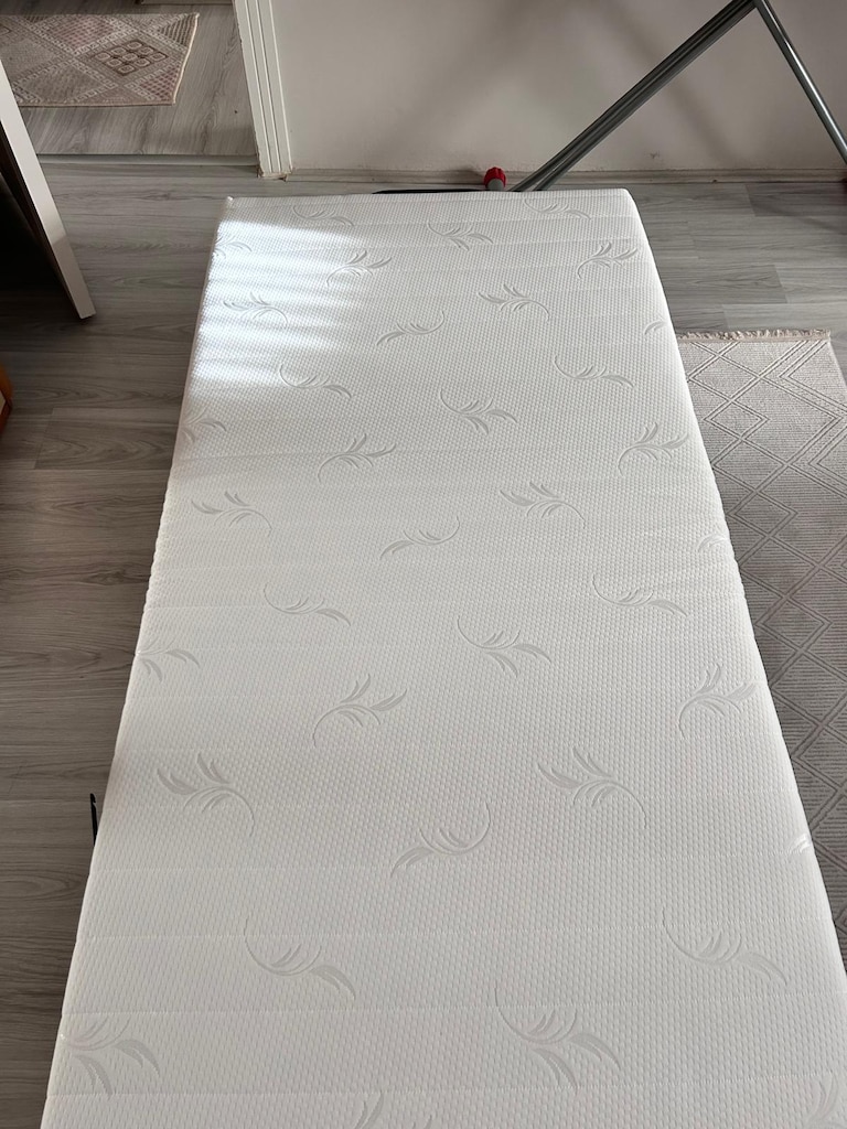 Katlanır Yatak ve Karyola - 3