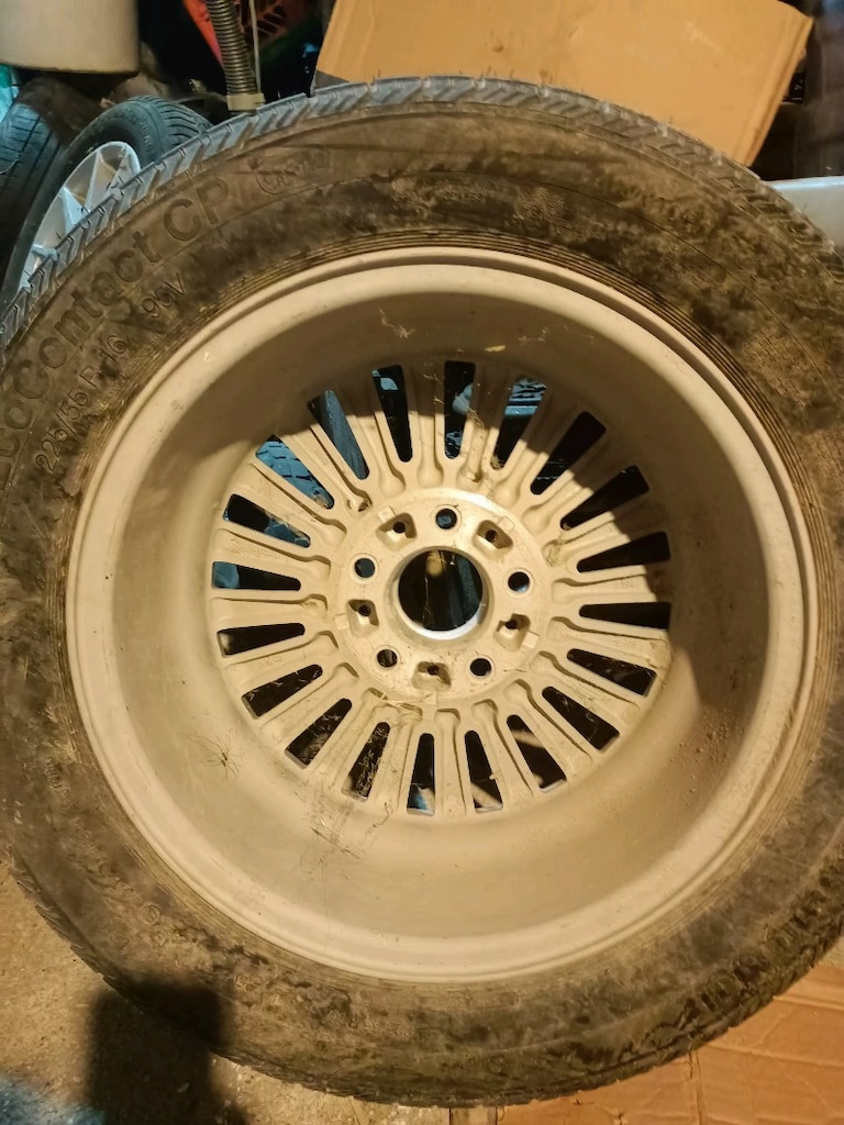 bmv 7 serisi 1 adet225 55 r ,16 cant çok temiz lastik sifir - 3