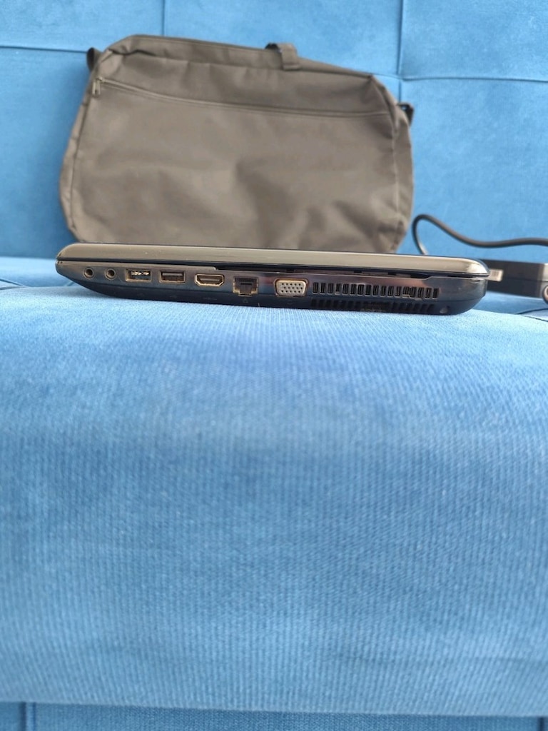 Toshiba Laptop - İ5 4.Nesil + 2 GB Ekran Kartı - 8 GB RAM - 180 SSD - 8