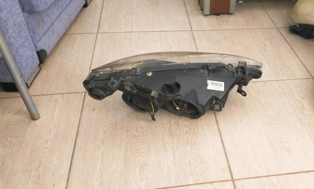 Peugeot 307 sol far orijinal çıkma hatasız içi siyah - 4