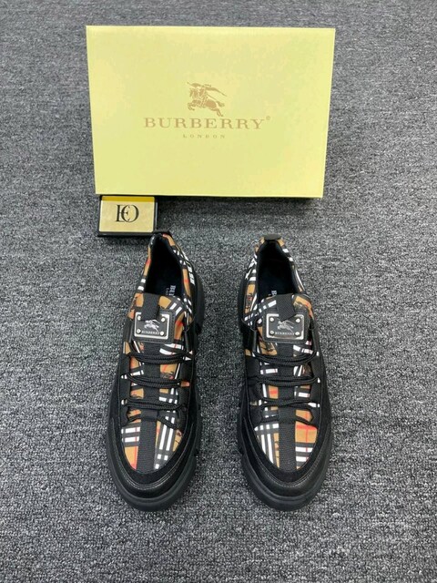 İLAN NO A 50 E O ERKEK BURBERRY SPOR AYAKKABISI