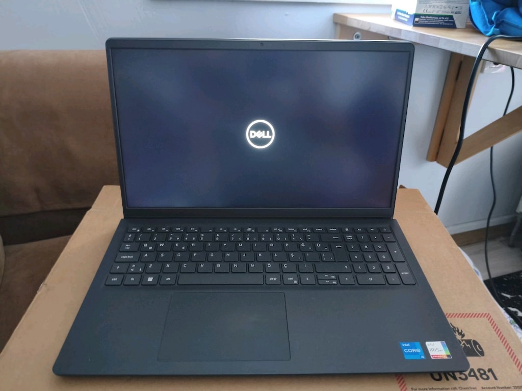 dell vostro 3520 laptop - 6