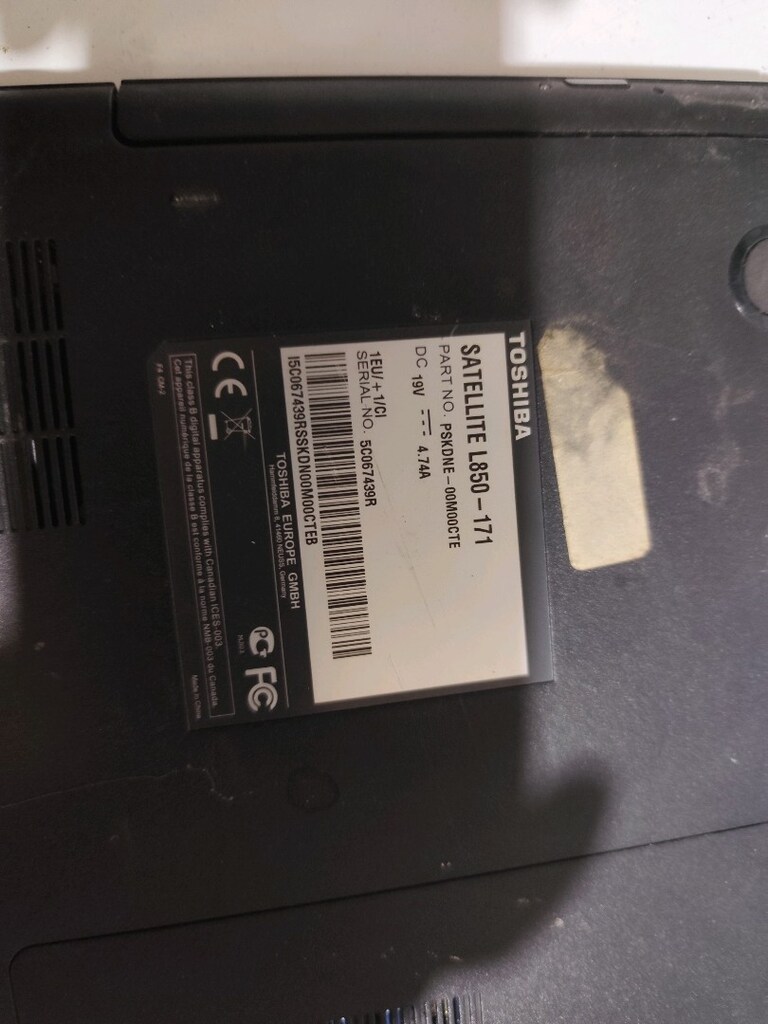 Toshiba satelite l850 sadece kasa omple - 5