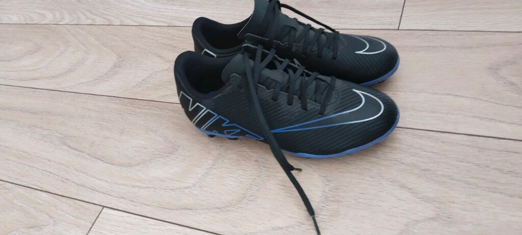 36.5 numara çocuk krampon (Nike) - 3