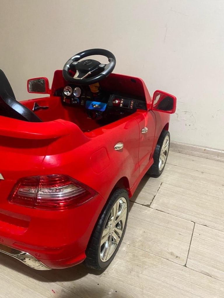 MERCEDES **LİSANSLI** Akülü Araba - 7