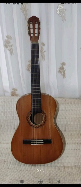 gitar antika