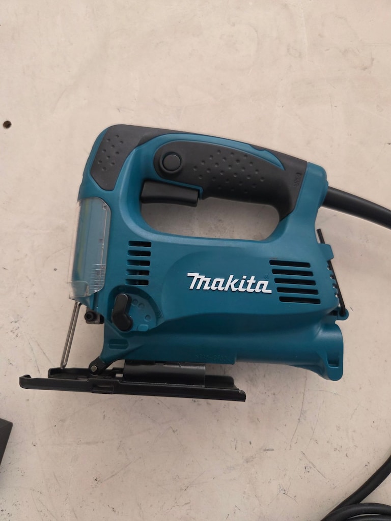 Makita 4328 450 W Dekupaj Testere