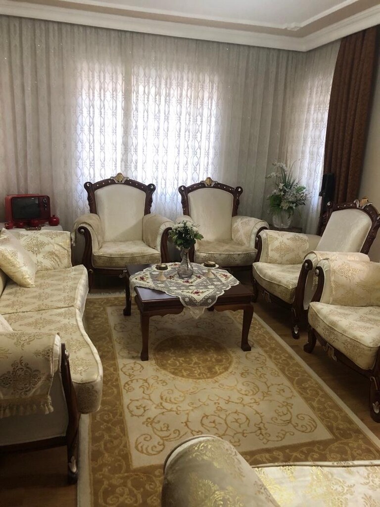 odaya girmek yasak olduğu için çok az kullanılmış koltuk takımı - 7