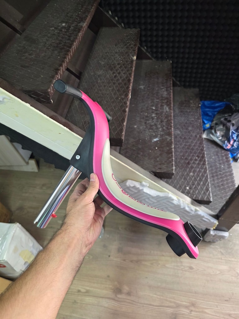 Globber Oturaklı Scooter + B'twin Kask ve Koruyucu Set - 4