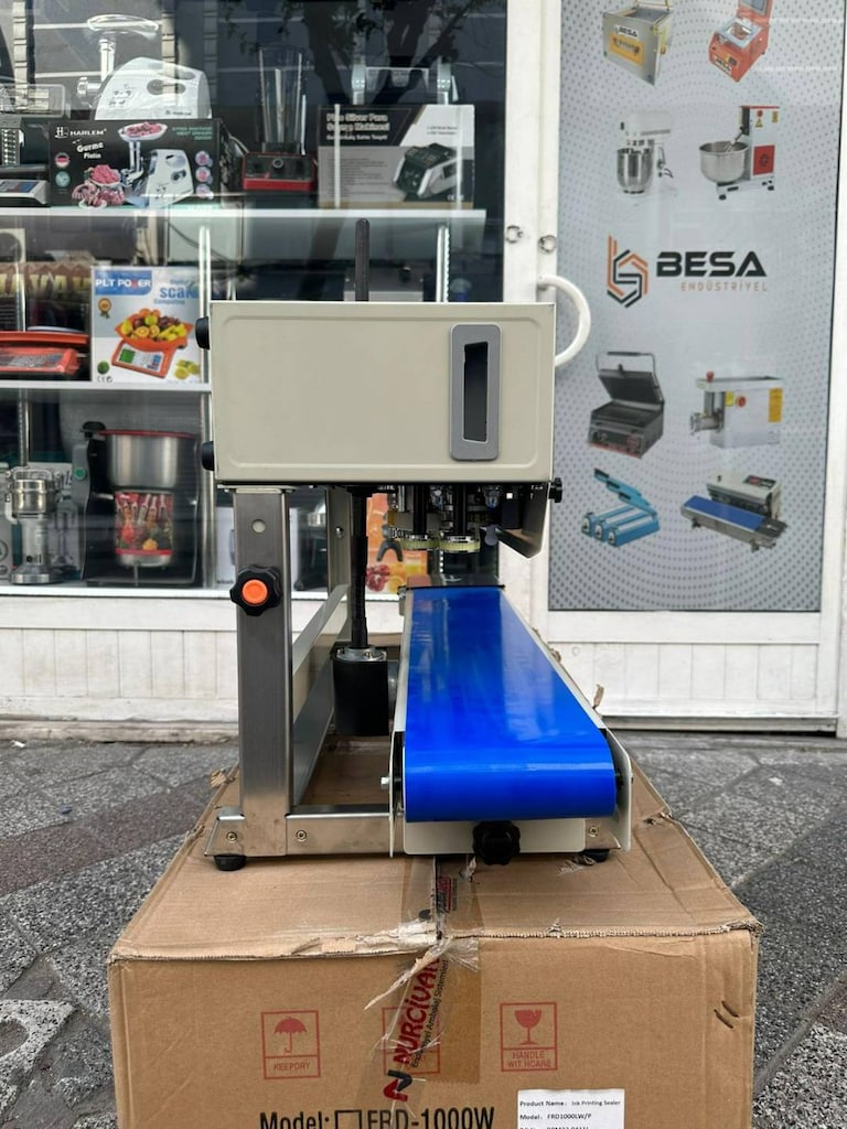 Yürüyen Bantlı Konveyörlü Dikey Poşet Yapıştırma Makinası - 3