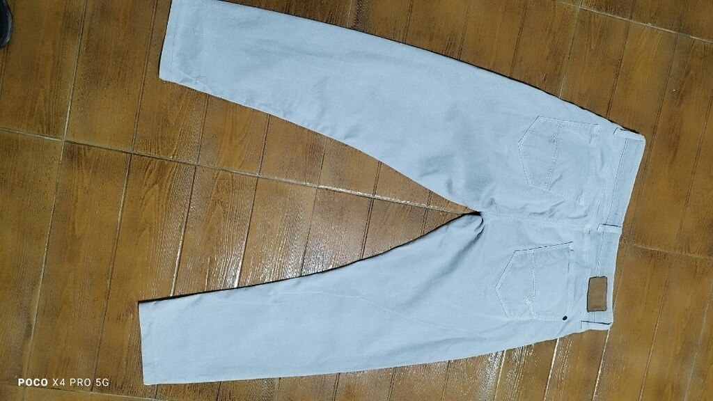 #Mavi Jeans pantolon..Çokça mavi ve başka kot var..Eni çekilince 45 - 5