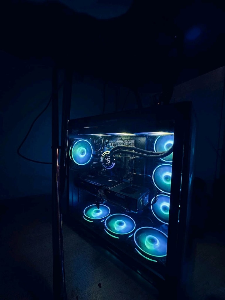 ACİLLL SATILIK ÜST DÜZEY GAMİNG PC - 2