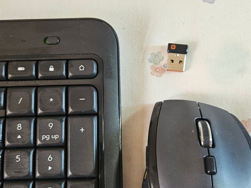 Logitech K540 kablosuz klavye fare M705 mause seti, - 5