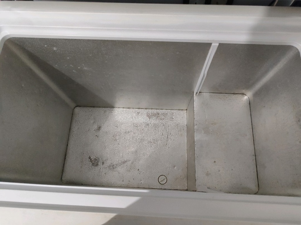 Beko 230 Litre Derin Dondurucu – Arızalı, Tamirlik / Yedek Parçalık - 6