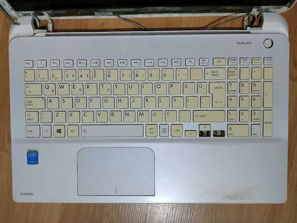 Toshiba Satellite i5 4.Nesil Bozuk Hasarlı Laptop - 2