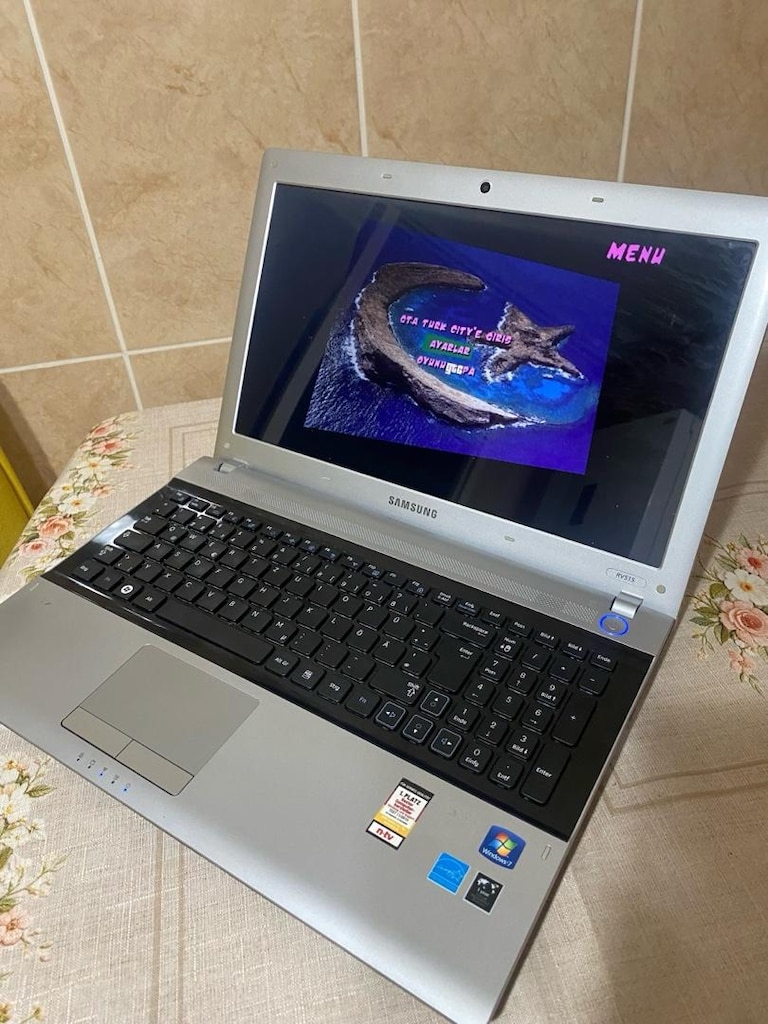 SIFIR AYA.LAPTOP ARAYANLARA! SÜPER LEPTOP! - 2