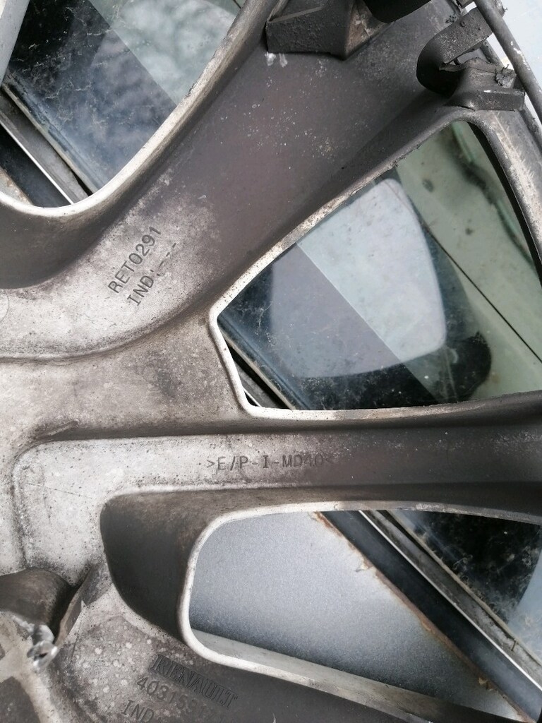 Renault 15 jant kapağı 2ci el tek adet farklı kapaklar var ilanıma bak - 3