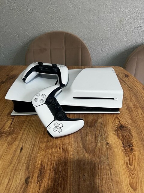 Play Station 5 Slim Cdli Versiyon Tertemiz