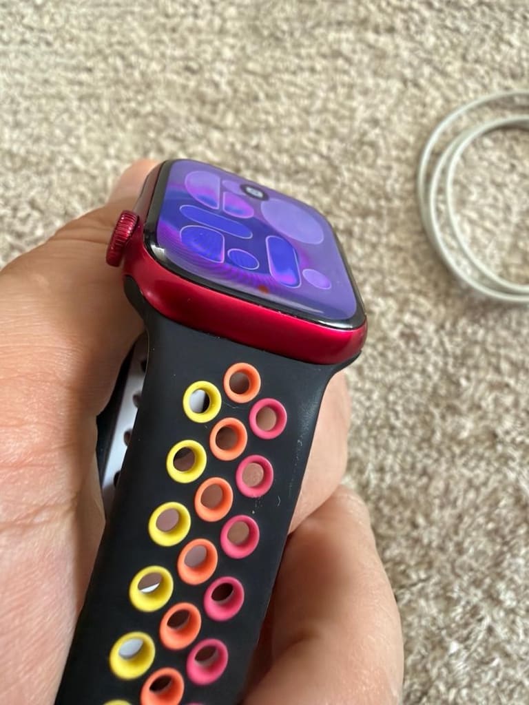 Apple Watch 7. seri 41 mm pil 94 - 4