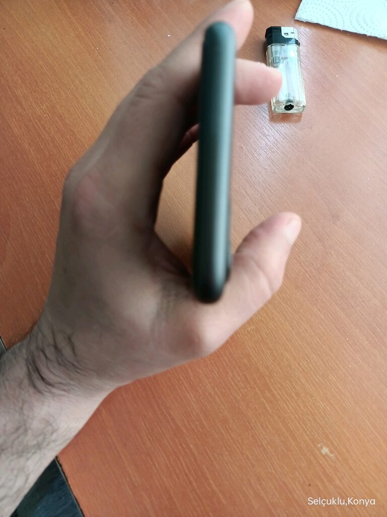 iPhone 11 - 4