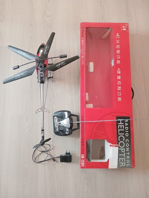 Helikopter, uzaktan kumandalı