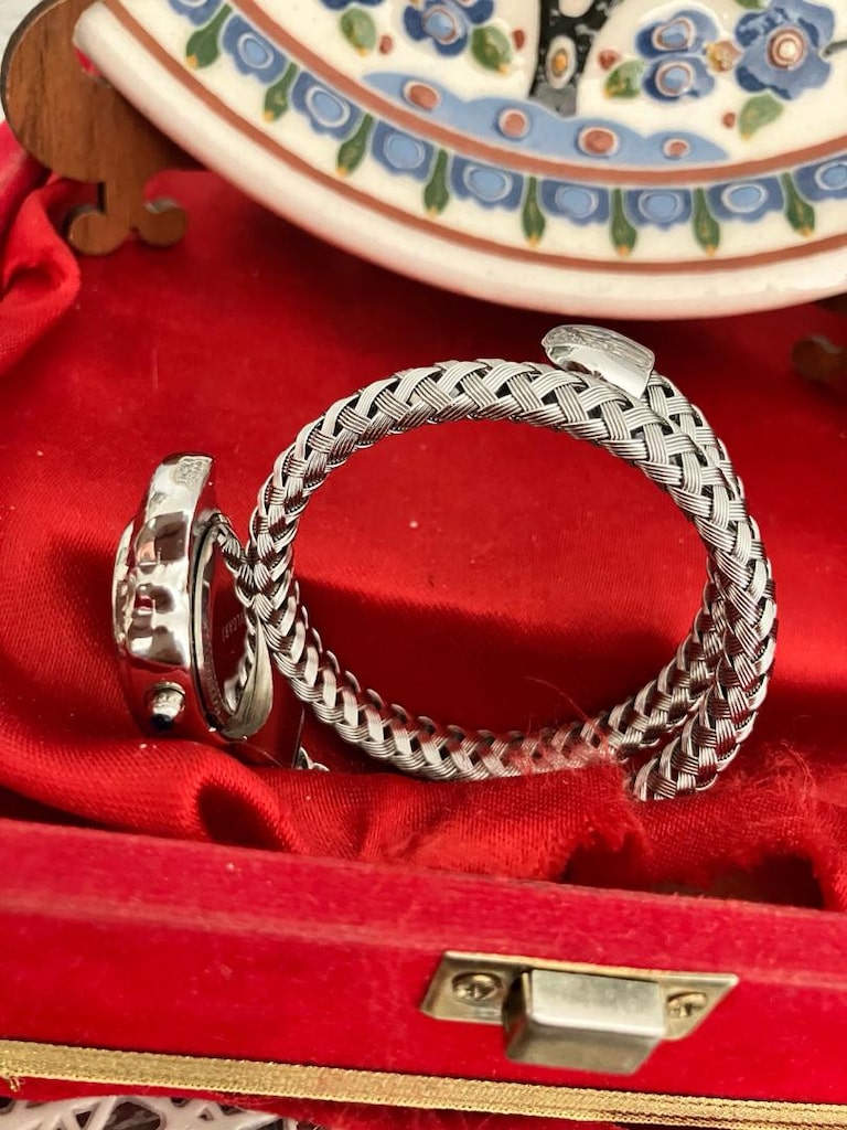 Bvlgari Taşlı beyaz kadran Gümüş tonlu örme Bilezik Saat - 9