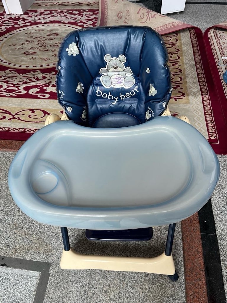 ACİL SATILIK FİYAT DÜŞÜK Bebek mama masası - 2