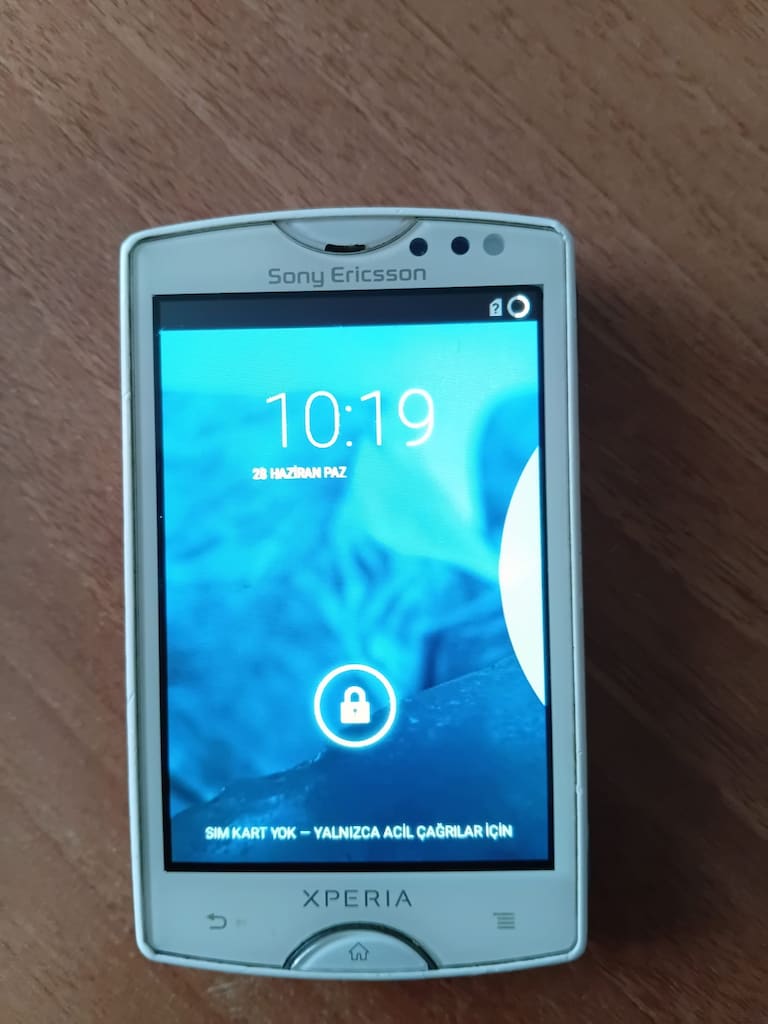 sony xperia mini st15i - 4
