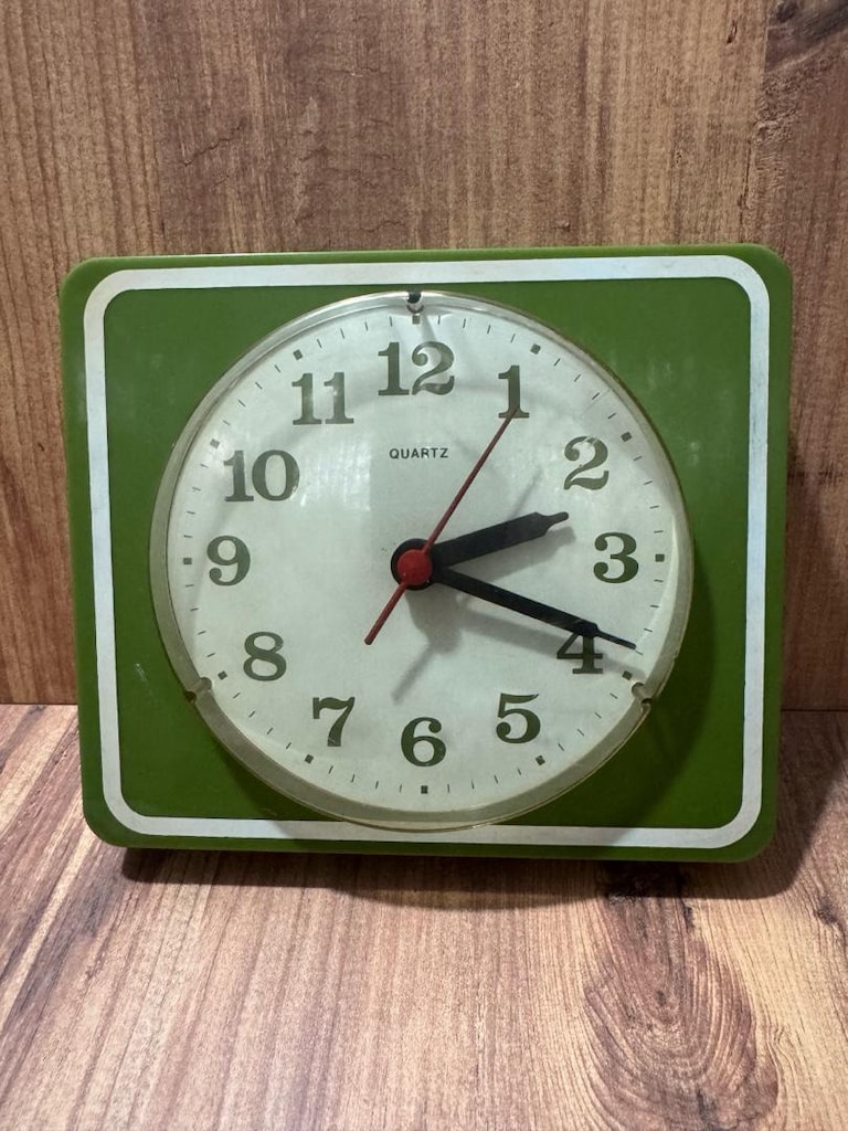 Vintage / Retro Yeşil Kare Masa Saati (Quartz Mekanizma) - 4