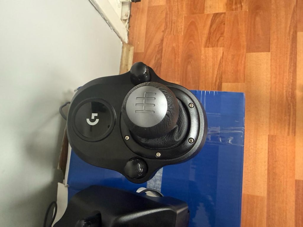 Logitech G29 Direksiyon + Pedal + Shifter Set sorunsuz - 3