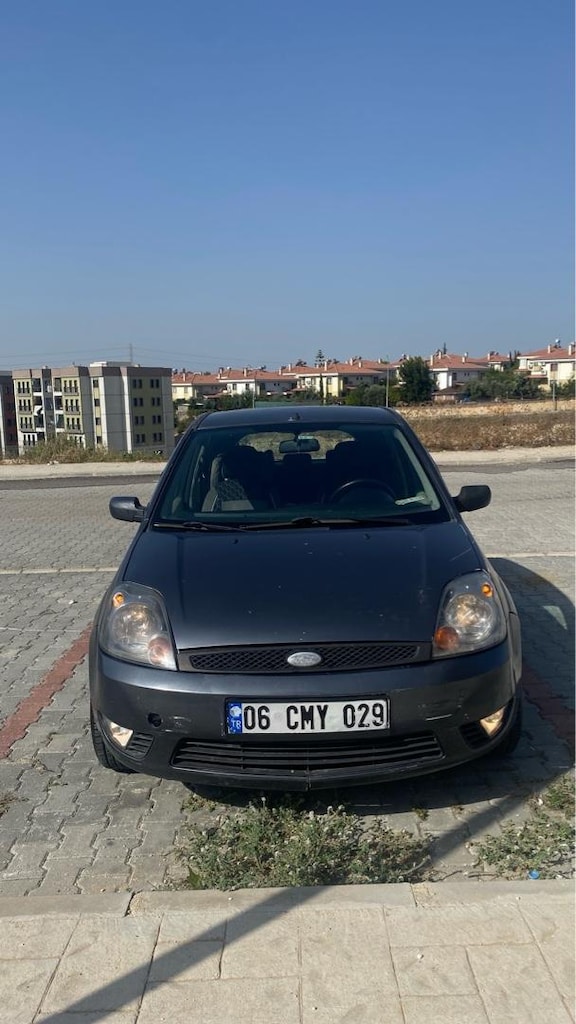 Ford fiesta 1.4 lpg - 2