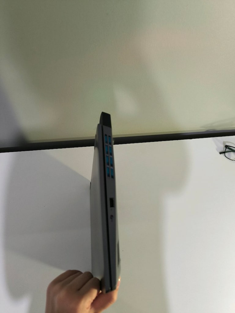 LENOVO LOQ RTX 4060 / i5-12450H /16GB RAM 512GB SSD - 5