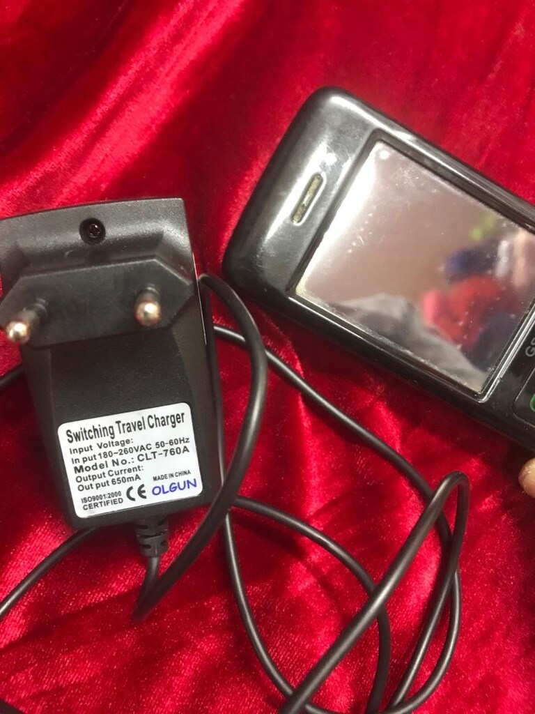 gsmart marka telefon cep PİL YOK şarz cihazıyla