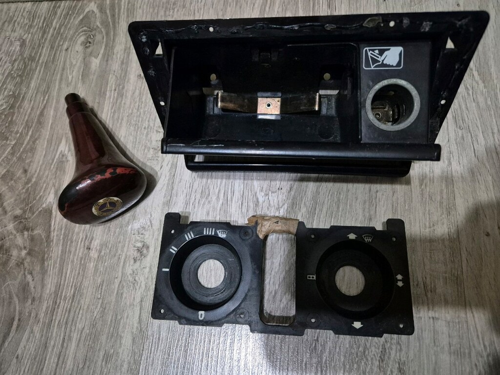 Mercedes Bensz w124 iç ekipman - 7