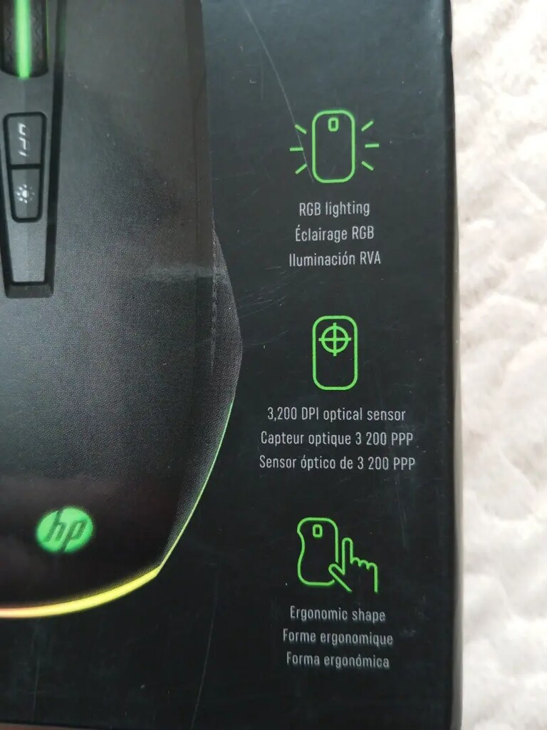 Oyuncu mouse'u. Süper hızlı kaliteli bir marka piyasa 600tl - 2