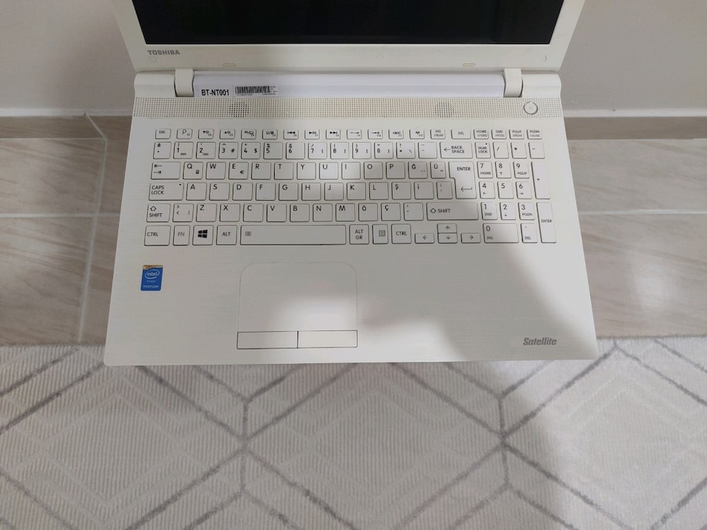 Toshiba Çok Temiz Batarya Sıfır Okul Ofis Tüm İşlerinizde Kullanılır - 2