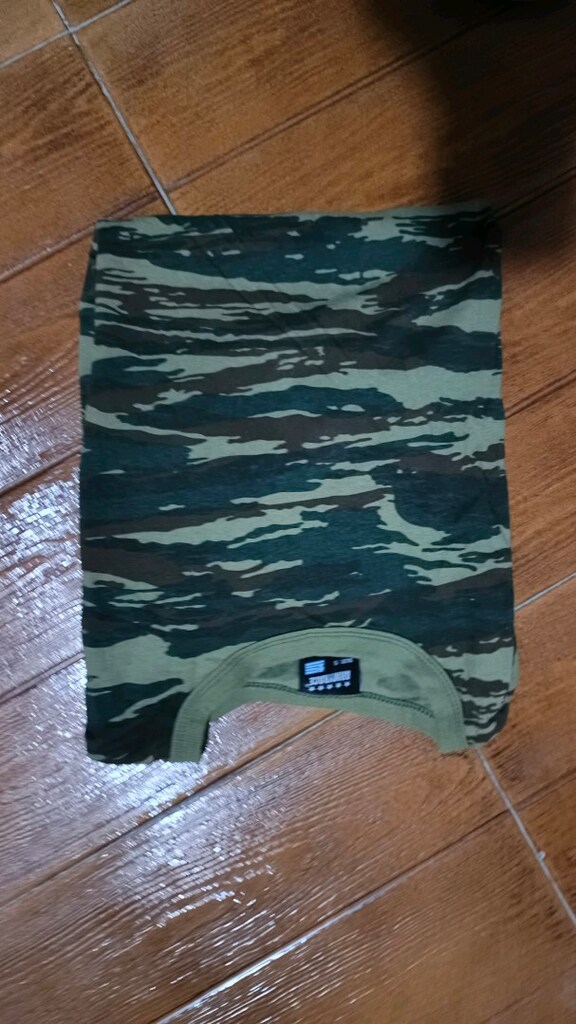Kamuflaj tshirt.. Az solma..Omuzu dikildi.. - 6