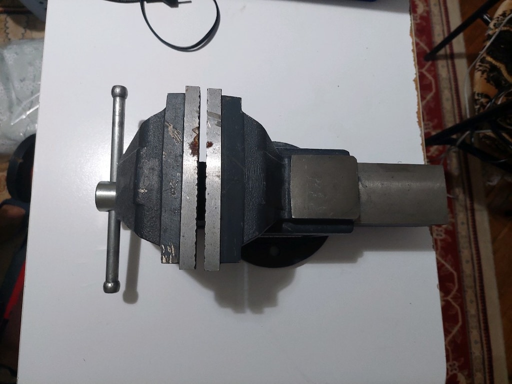 Harlingen 150 mm döner tablalı tezgâh mengenesi - 2